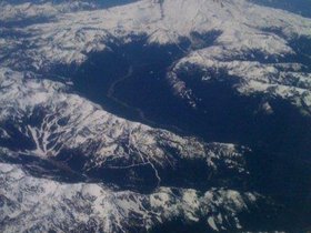 Mountains from the plane approaching SeaTac.jpg